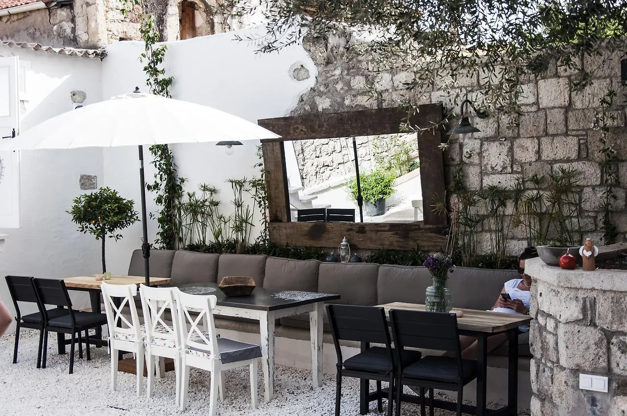 Sakula Hotel Alacati 3*,